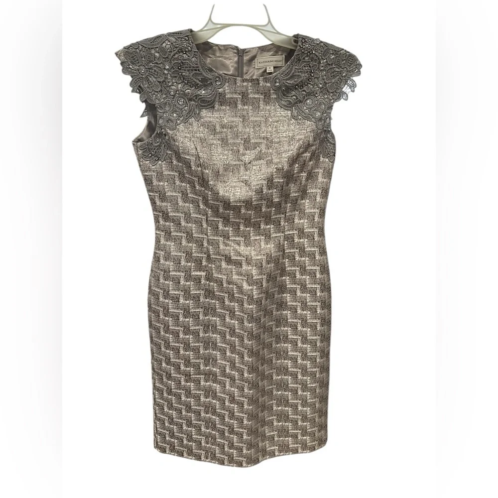 Katherine Kelly Gray Lace Cap Sleeve Sheath Dress Size 4 NWOT - Picture 1 of 4